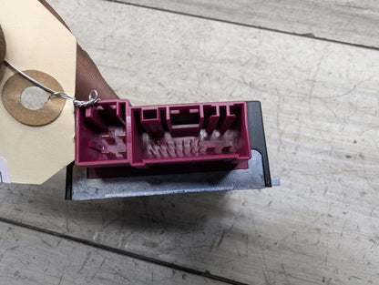 OEM BMW F01 F02 F10 F12 F13 F25 Helbako Fuel Pump Relay Control Module EKPM3