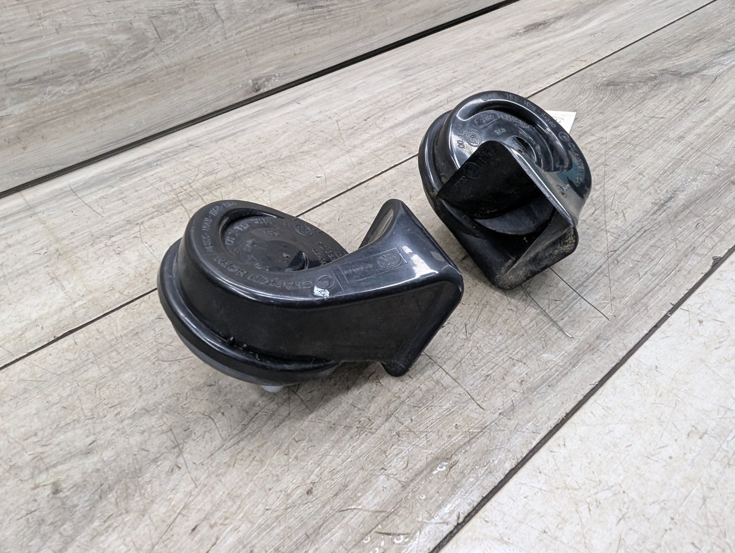 2011-2016 BMW 535i F10 Alarm Horns SET 7279781