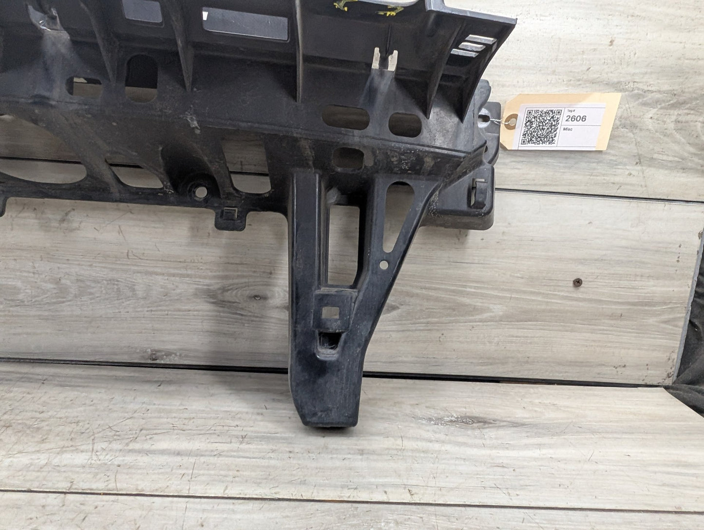 2014 - 2018 BMW X5 F15 Rear Middle Center Bumper Bracket 7294391 N63B