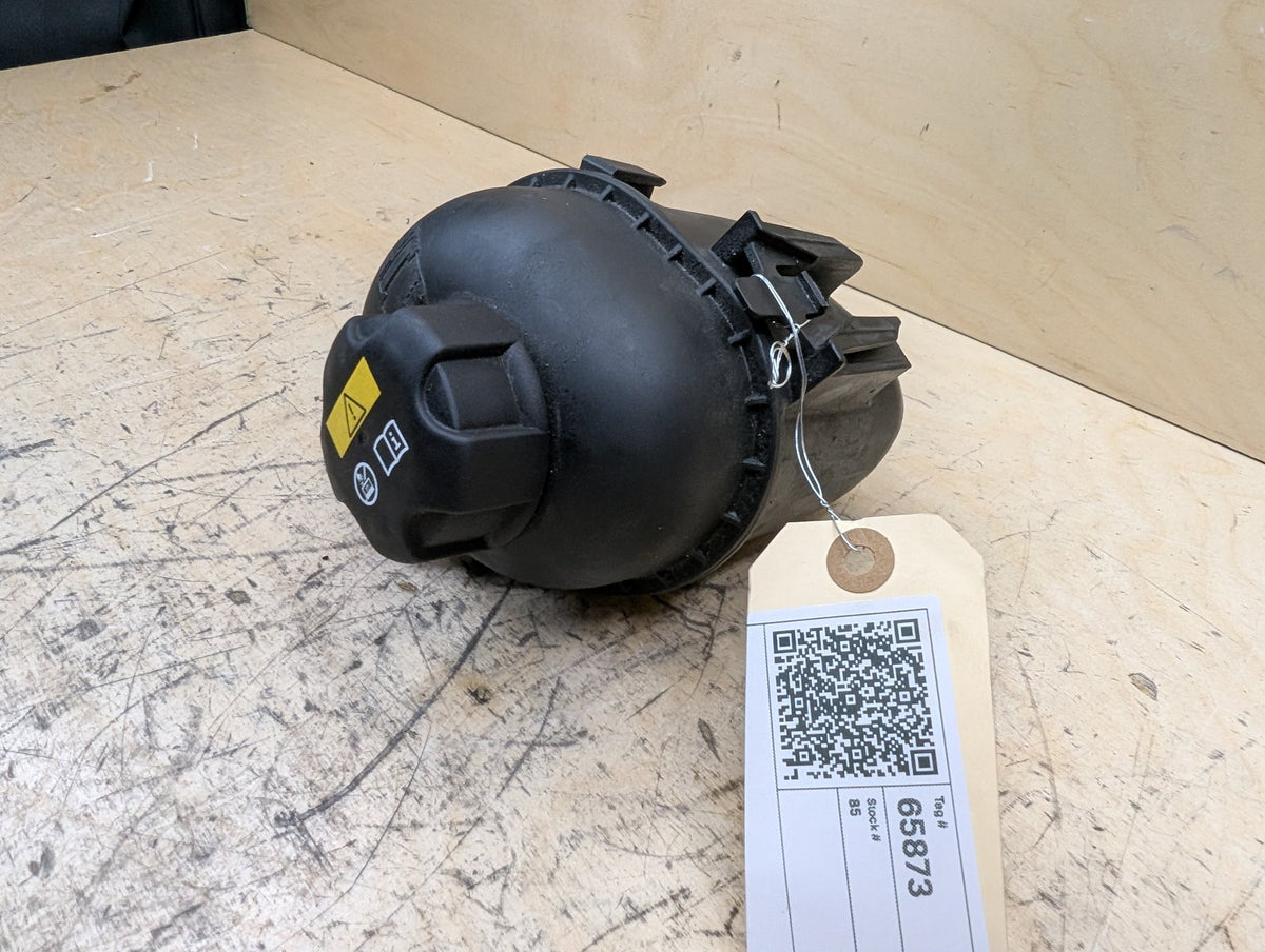 2019-2026 BMW X5 G05 Coolant Expansion Tank Reservoir 8610661 OEM