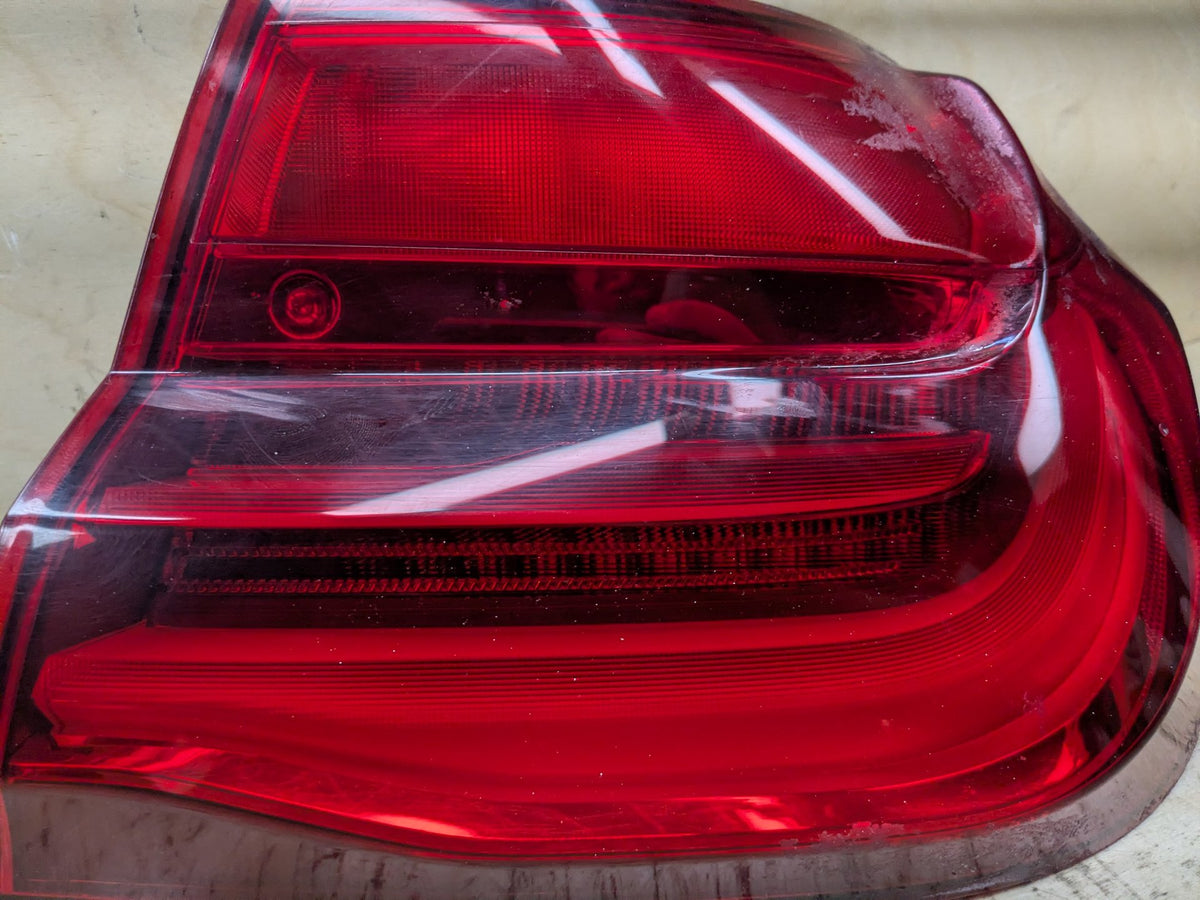 16-19 OEM BMW G11 G12 740 750 M760 B7 Rear Right Passenger Outer LED Tail Light