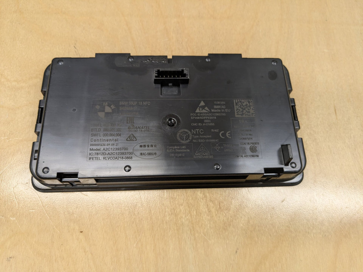 OEM BMW G20 G22 G23 G26 G80 M3 Center Console Storage Phone Car Wireless Charger