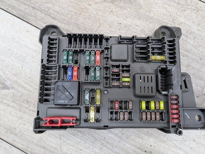 2007-2013 BMW X5 E70 Rear Power Distribution Fuse Box 6931687