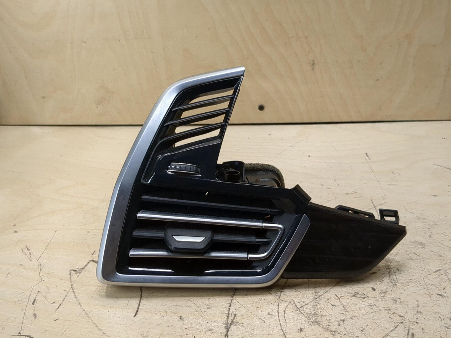 19-25 OEM BMW G05 G06 X5 X6 Left Driver Side Air AC Vent Dash Grille Aluminum