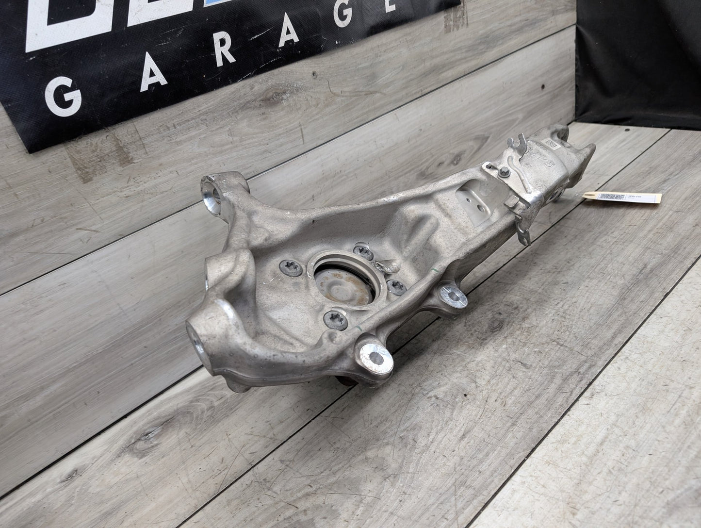 2019-2026 BMW X5 G05 Front Right Passenger Spindle Knuckle w/ Bearing 6876656
