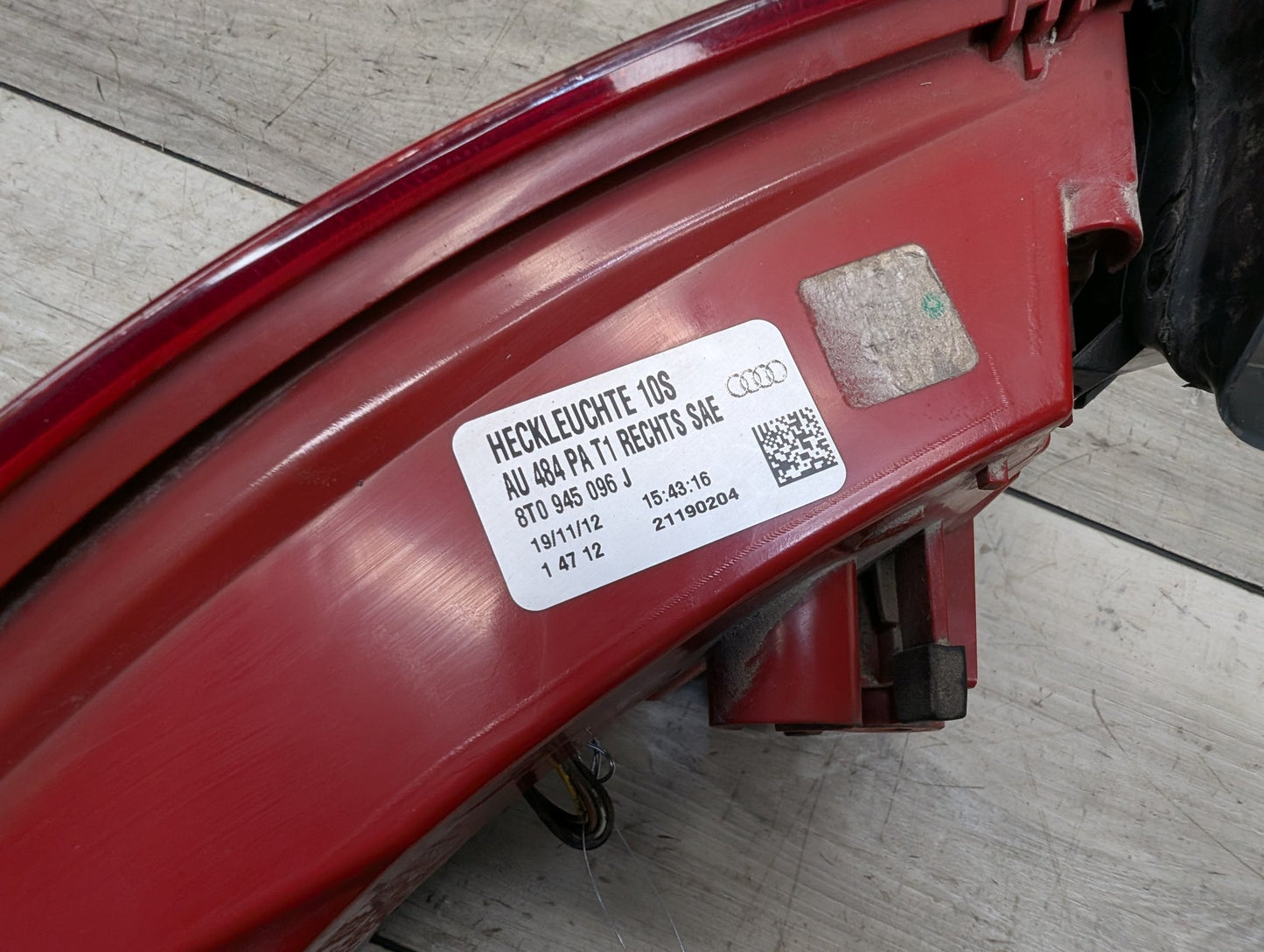 2008 - 2017 Audi S5 8T Rear Right Passenger Outer Tail Light 8T0945095J