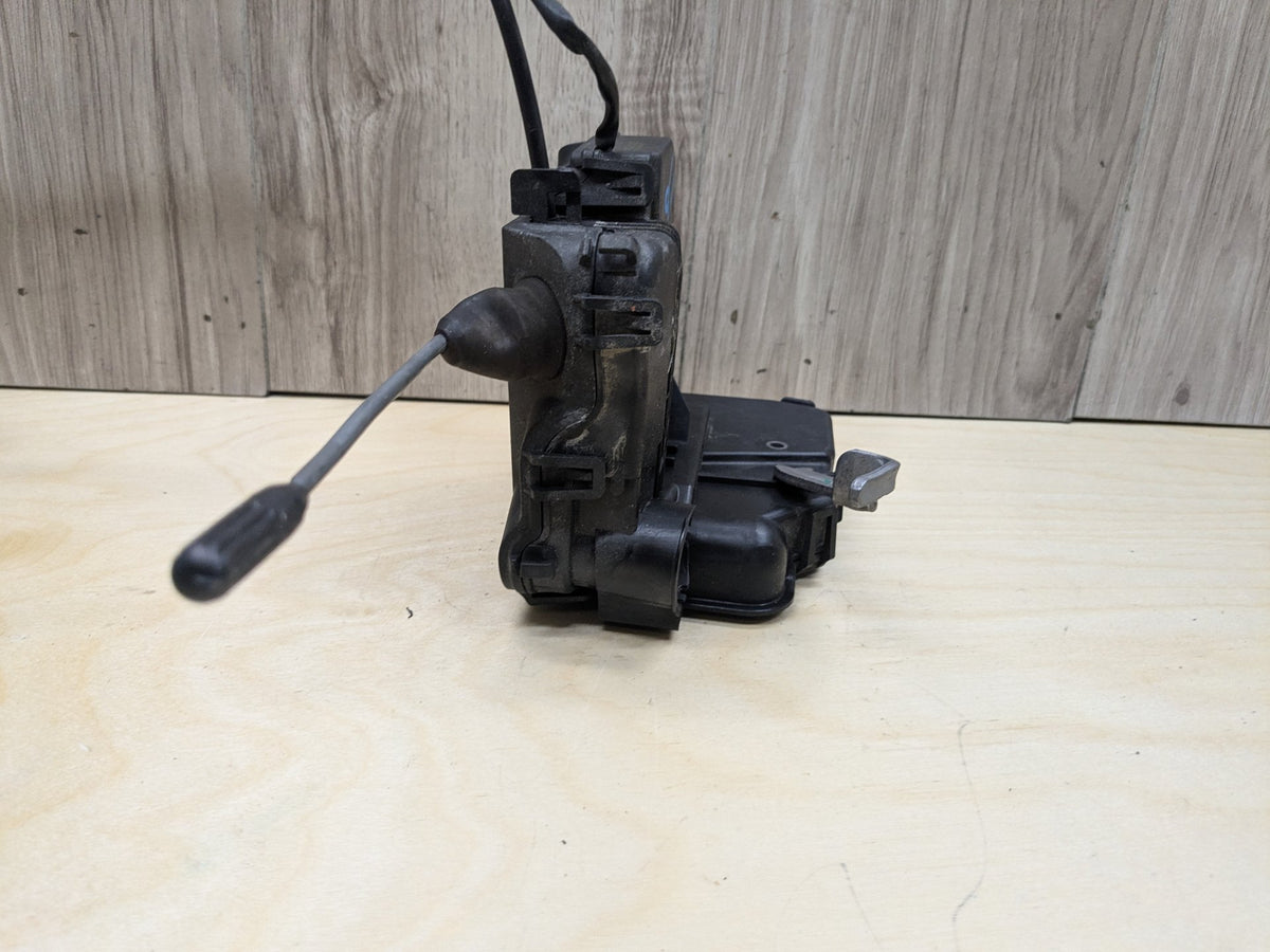 2009-2011 Mercedes-Benz SLK-Class R171 Right Door Latch Actuator A1717202835