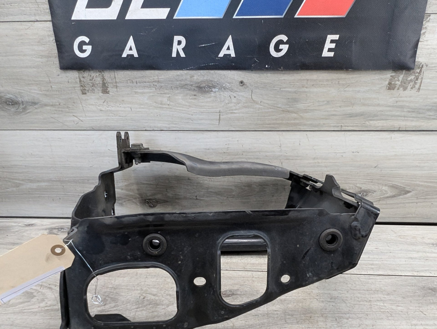 OEM BMW F90 F93 G12 G16 G30 M5 M8 Front Right Passenger Radiator Support Bracket