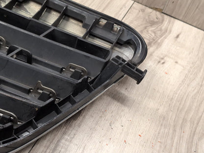 2009-2012 Mercedes-Benz E550 W212 Front Middle Center Bumper Cover Grille A2128800583 OEM