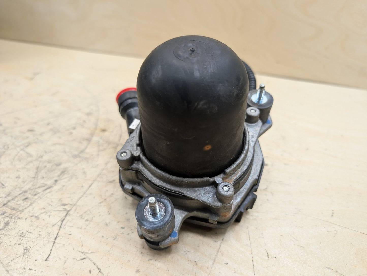 2011-2017 Audi RS5 8T Secondary Smog Air Injection Pump 07K959253A