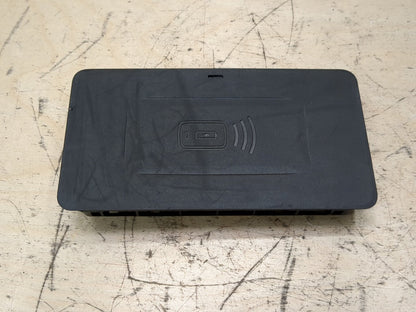 OEM BMW G05 G01 G20 G26 G80 M3 Center Console Storage Phone Car Wireless Charger