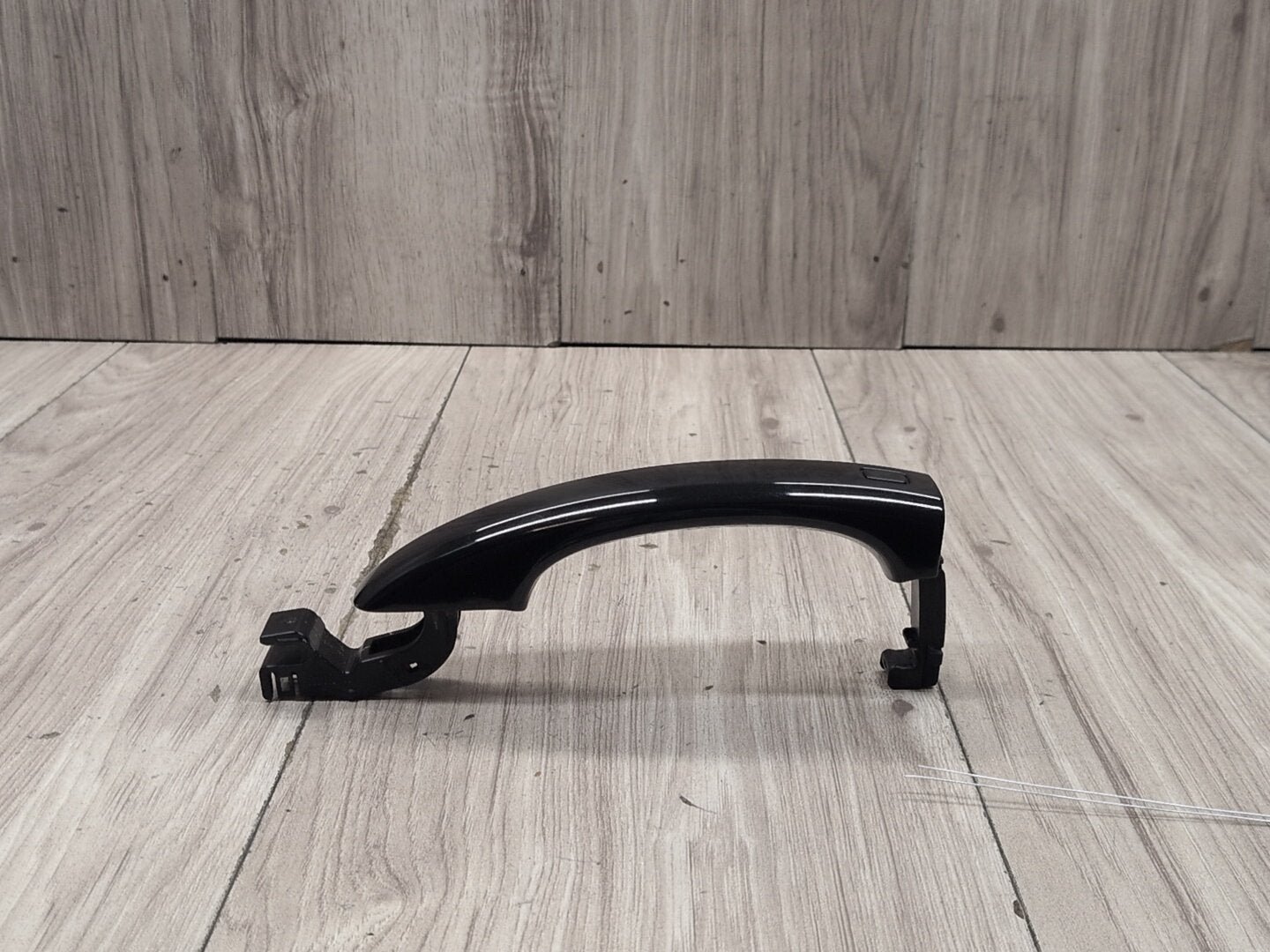 2015-2018 Audi Q3 8U Front or Rear Left Driver Exterior Door Handle w/ Comfort Access 8T0837205A