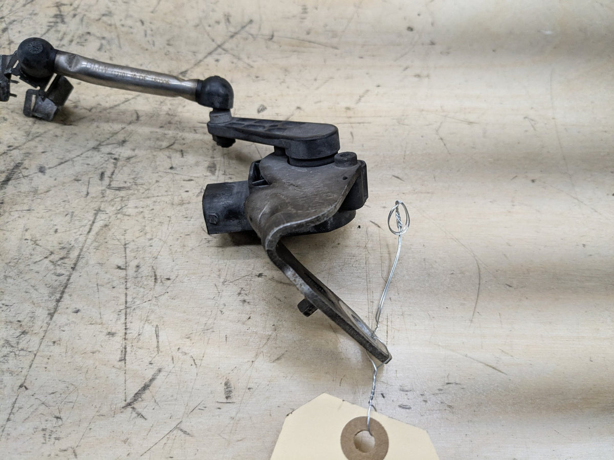 2007-2013 BMW 335i E92 Suspension Height Level Sensor 6763735 OEM