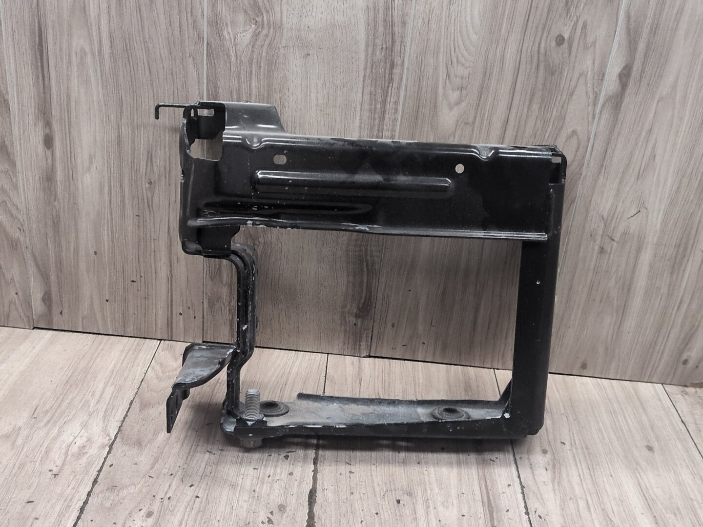 OEM BMW G20 G22 G23 G26 Front Left Driver Radiator Reinforcement Support Bracket