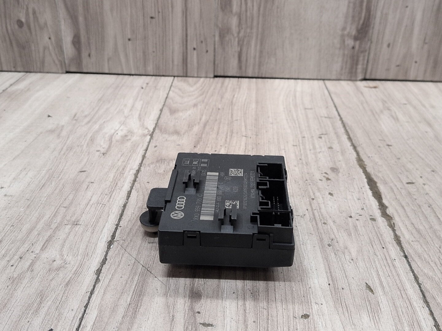 2018 Audi Q3 8U Rear Left or Right Window Door Control Module Module 8X0959795C