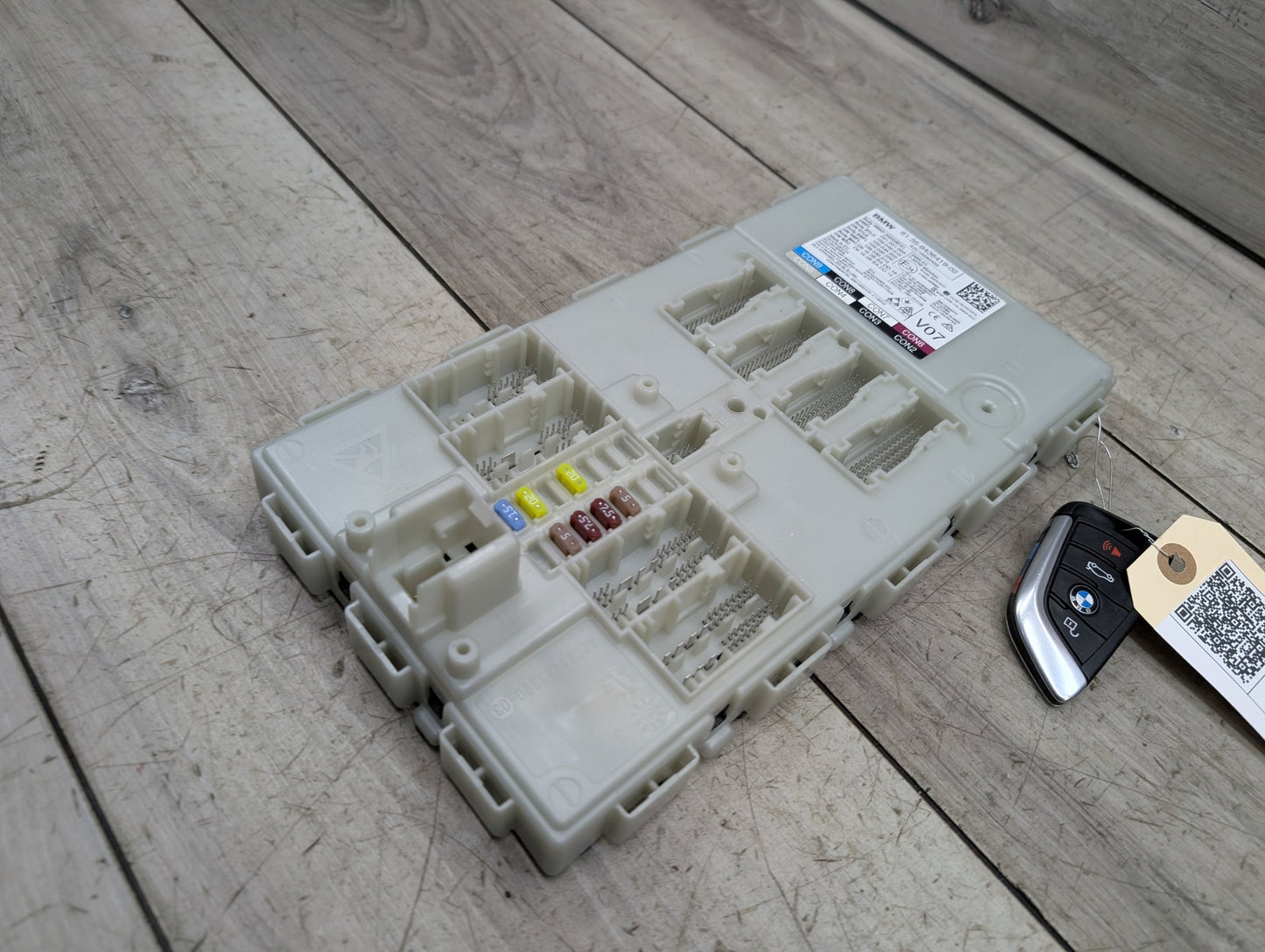 2018 - 2024 BMW X3 G01 Bdc Body Domain Fem Control Module w/ Key 9436419 B58B30O1