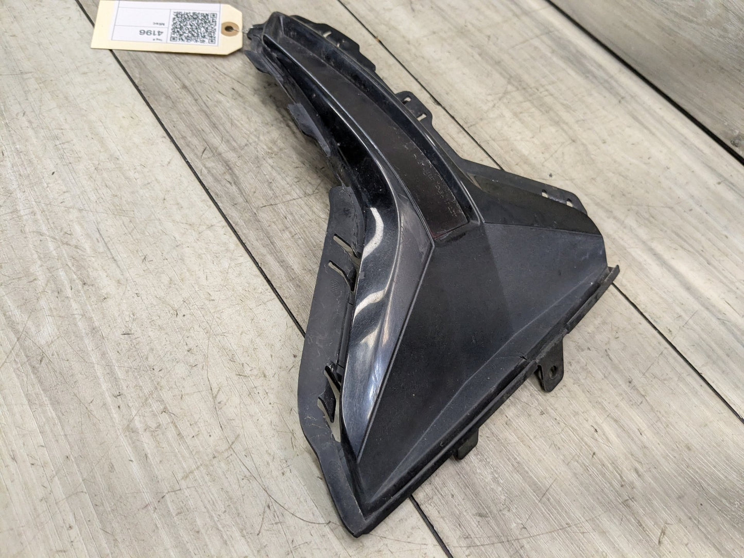2019 - 2026 BMW 330i G20 Rear Right Passenger Bumper Reflector 7463618 B46B20O1