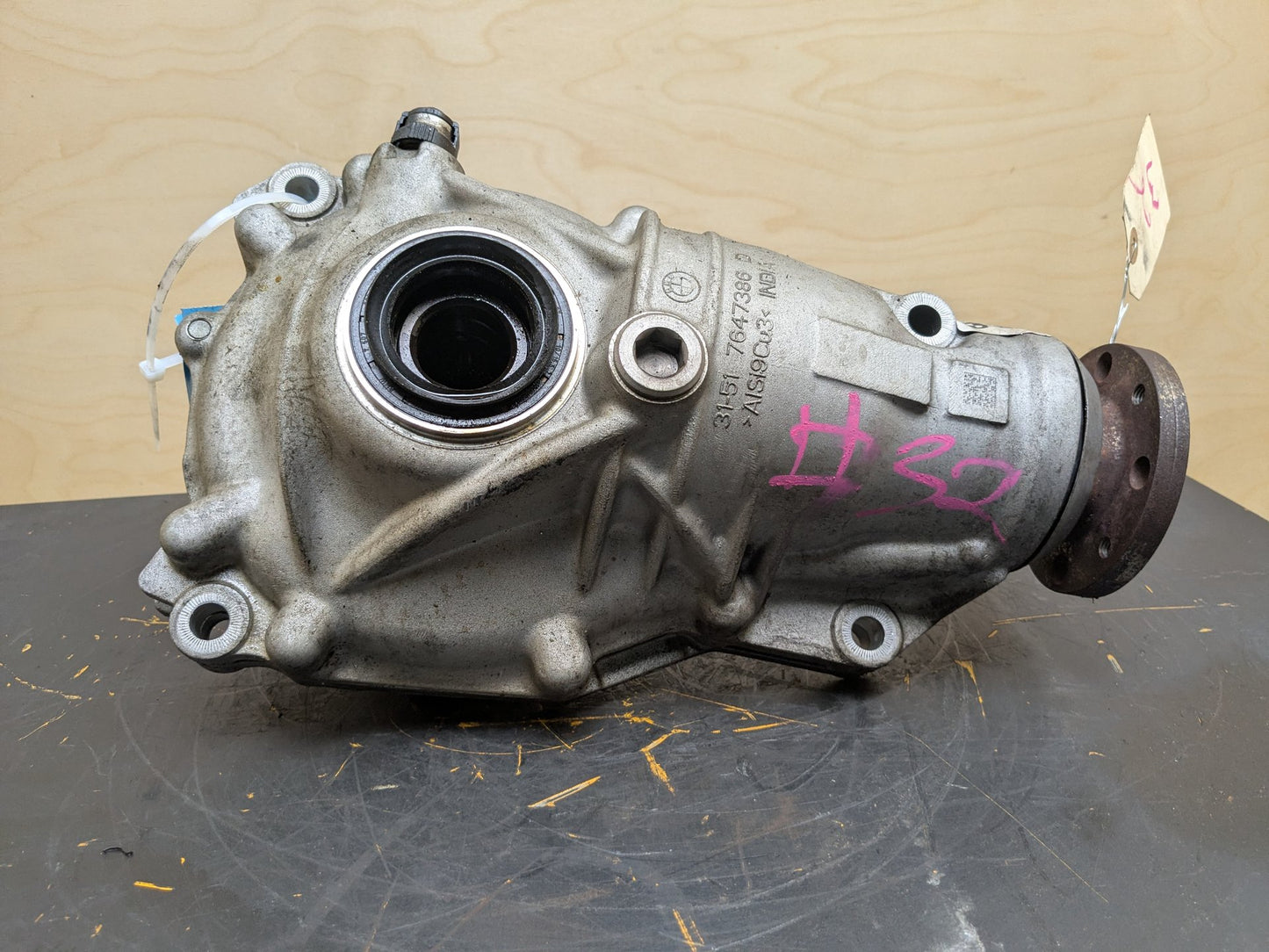 OEM BMW G14 G15 G30 530 540 840 xDrive Front Differential Axle Carrier AT 2.93