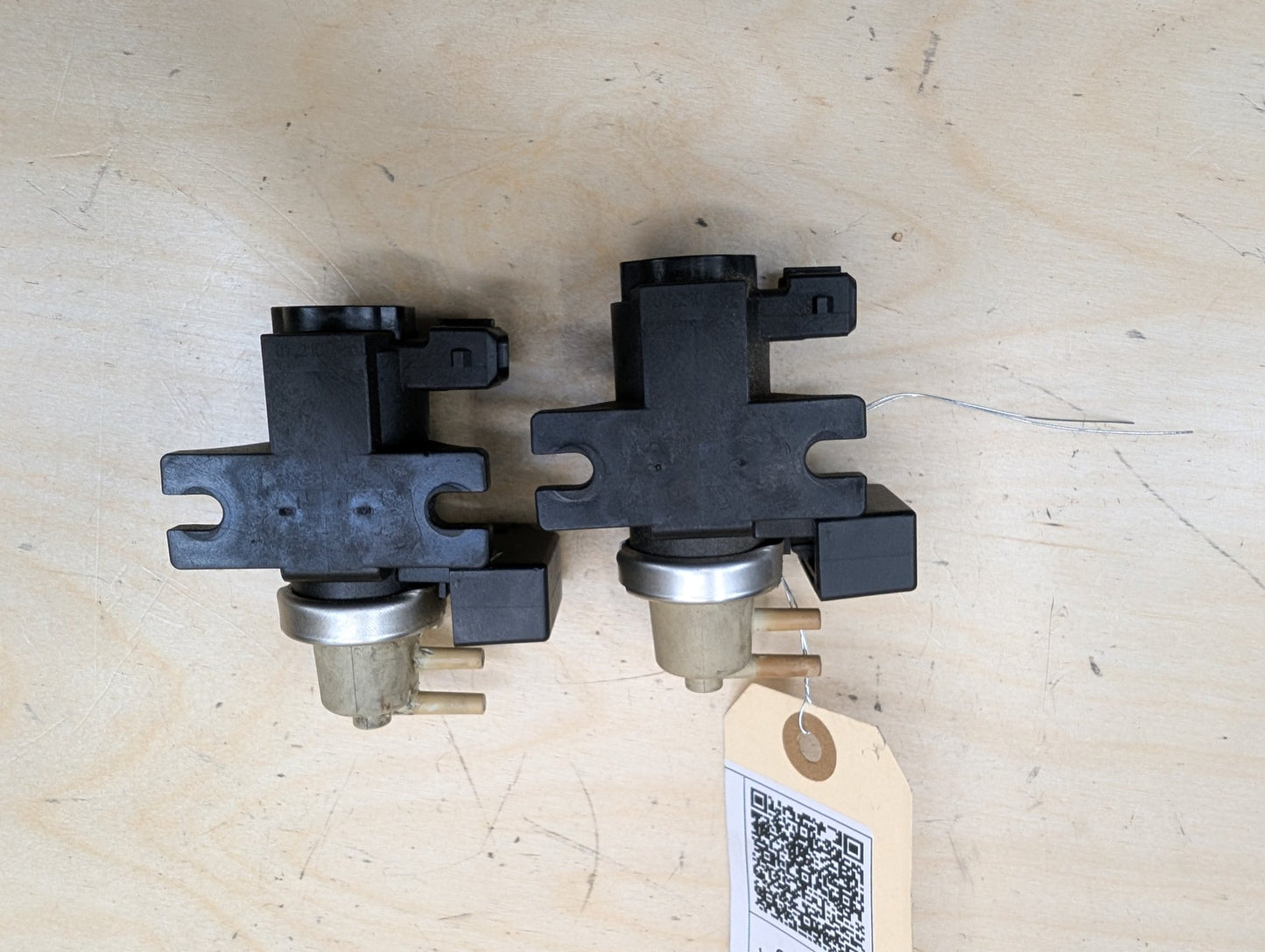 2007-2013 BMW 335i E93 Turbo Boost Pressure Solenoid Valve SET 7548706