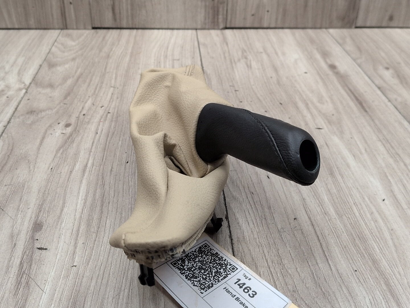 2014 - 2020 BMW 440i F36 Emergency Handle Brake Cover w/ Boot 9235426 B58B30M0