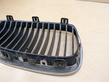 2007-2013 BMW 328i E93 Front Left Right Upper Bumper Cover Kidney Grilles SET 7157277
