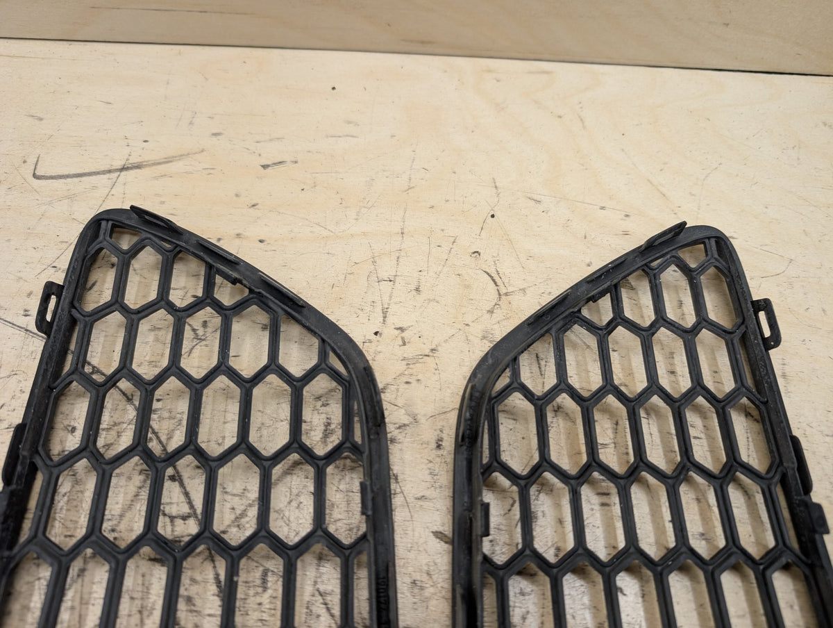 2010-2017 BMW 535i GT xDrive F07 Front Left Right Center Bumper Cover Grilles SET 8057333 OEM