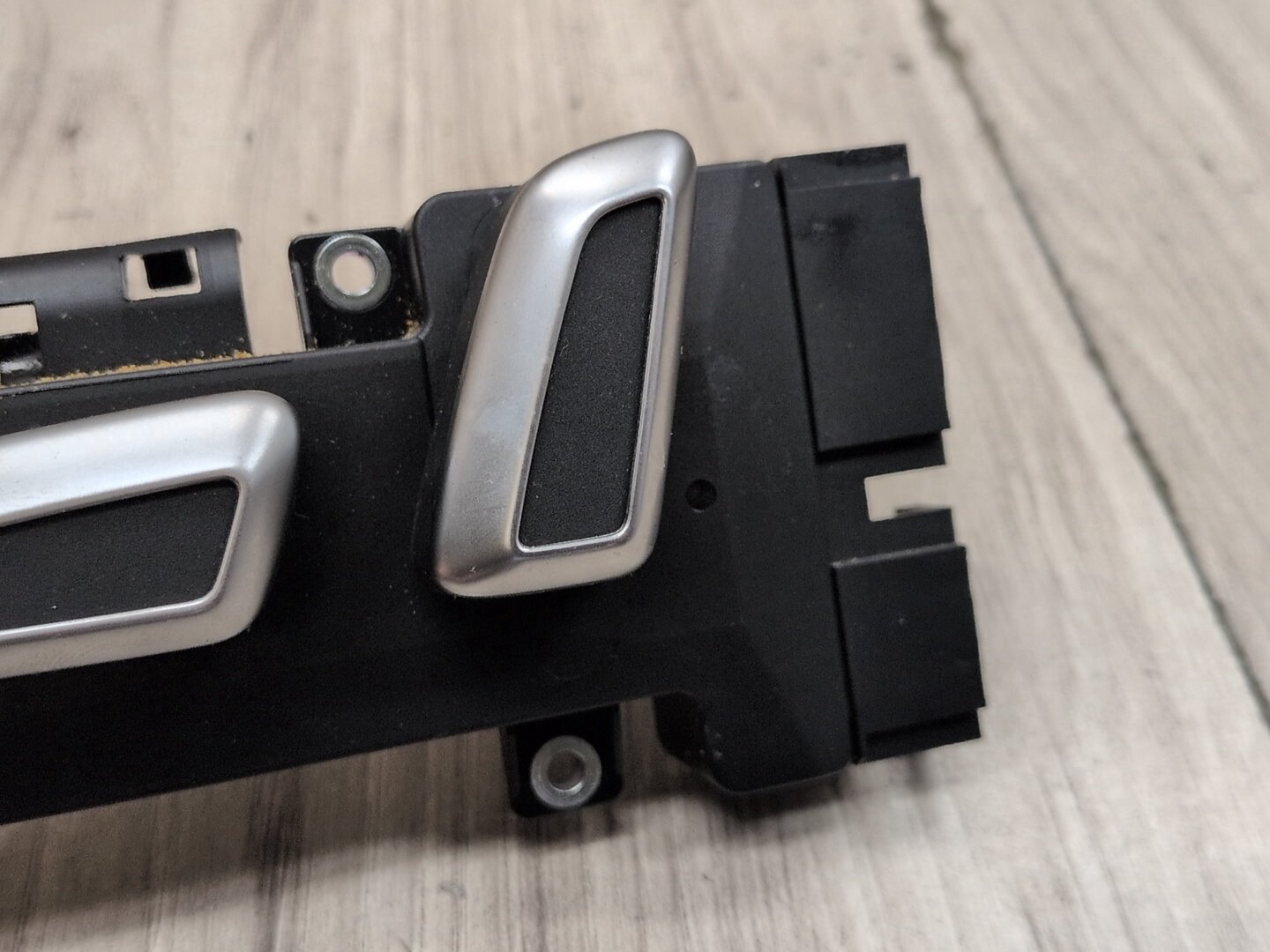 2015-2018 Audi Q3 8U Front Left Driver Seat Control Switch 8K0959747