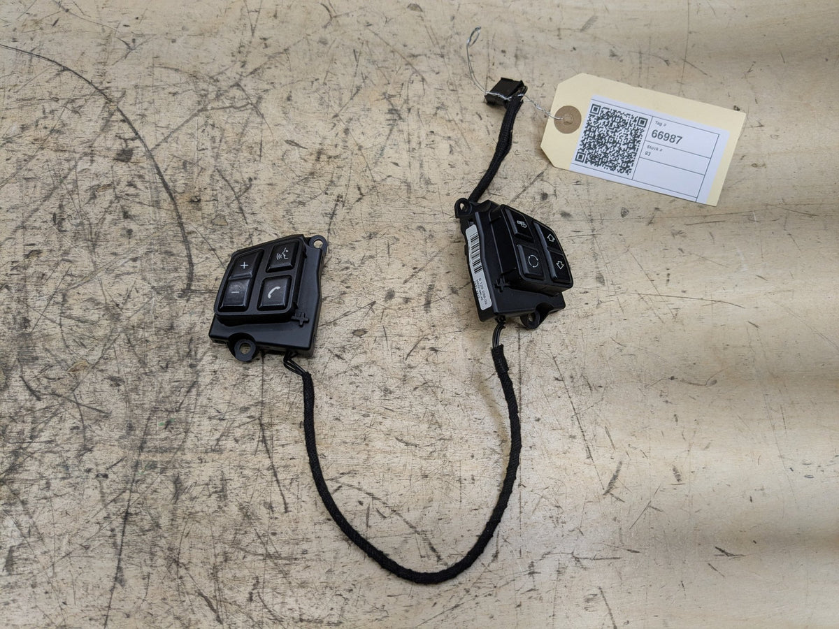 2007-2013 BMW 328i E92 Steering Wheel Switch Buttons 9223073 OEM