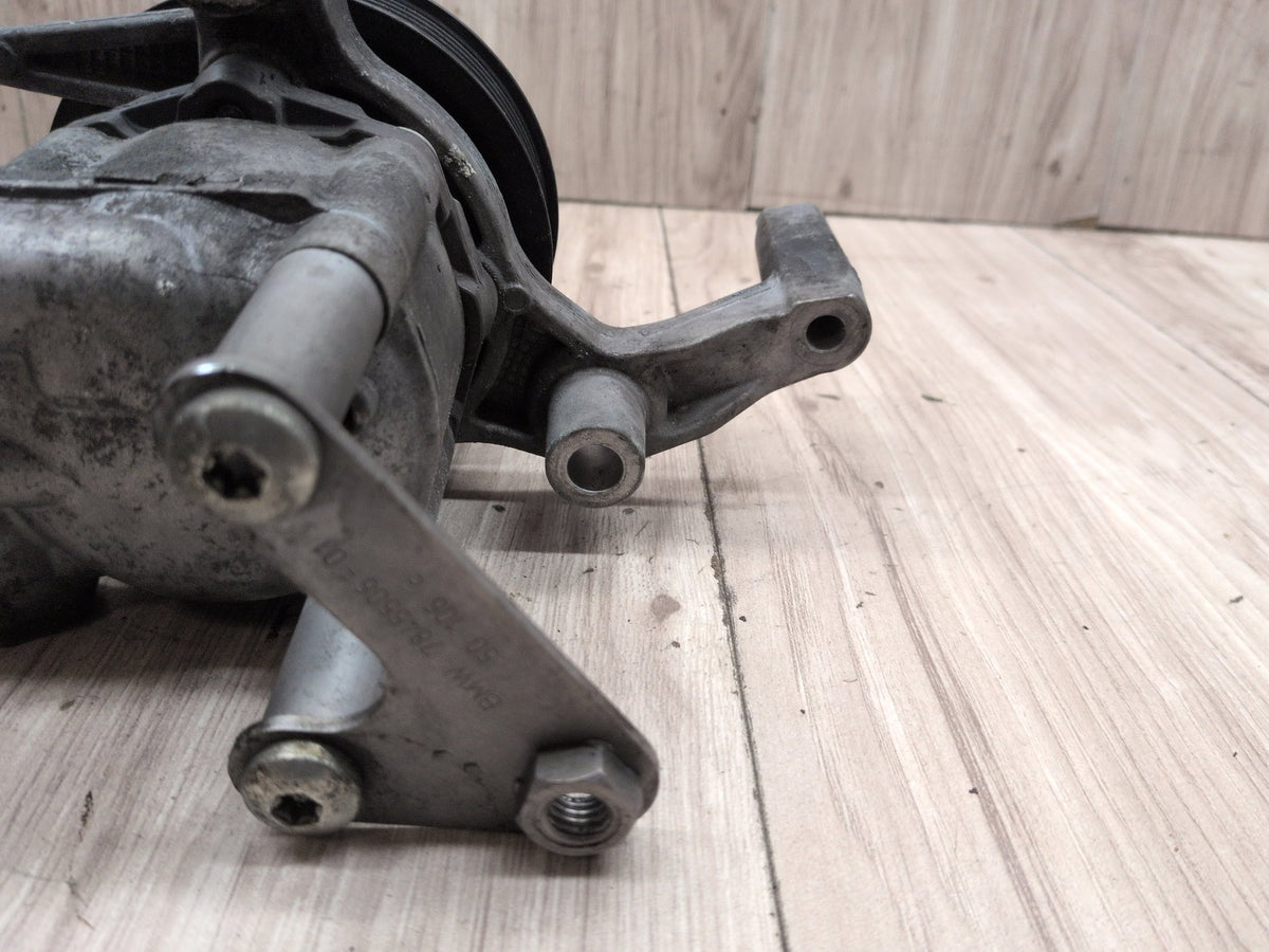2011-2016 BMW F10 M5 S63B44T0 Engine Motor Power Steering Pump 7845506