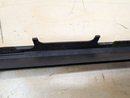 2012-2018 BMW 328i F30 Front Left Right Side Windshield Drip Trim Molding SET 7258187