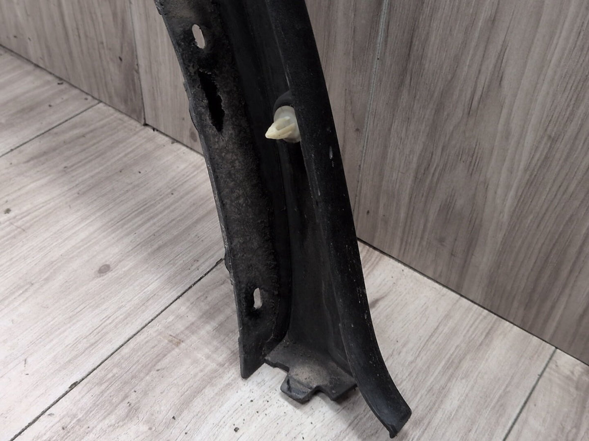 2007-2013 BMW X5 E70 Rear Left Driver Fender Flare Arch Trim Molding 7163559