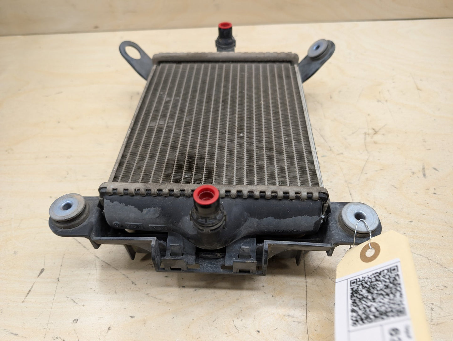 OEM BMW F22 F23 F30 F32 F33 F36 335 440 Engine Oil Auxiliary Secondary Radiator