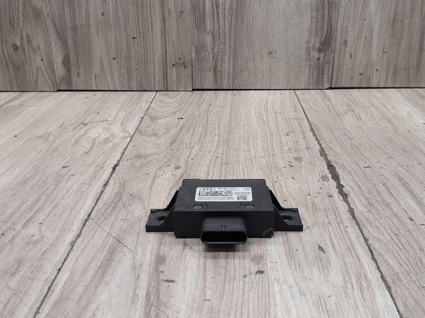 18-23 OEM Audi A4 A5 S4 S5 Body Impact Sound Control Module 8W0907159H