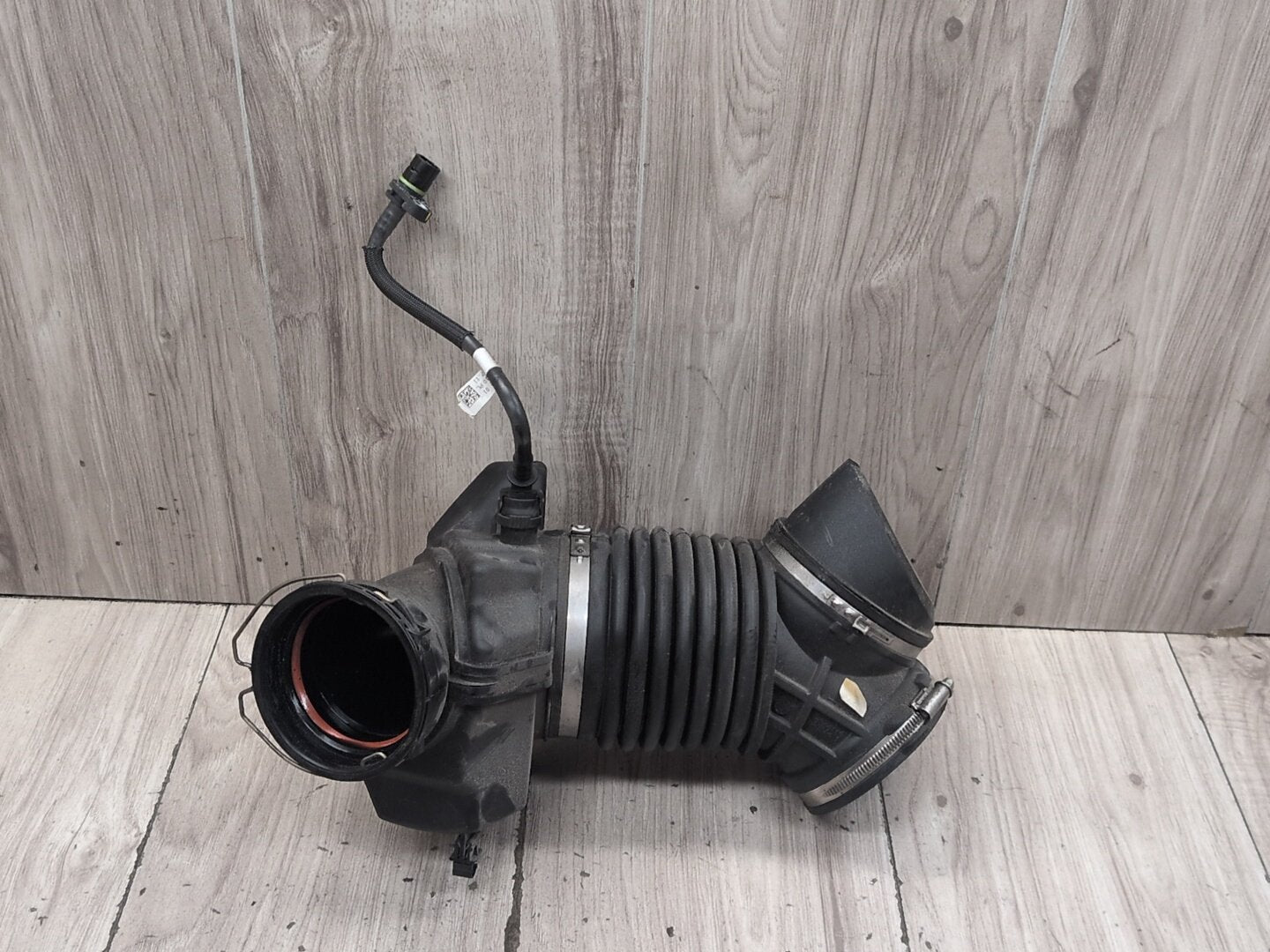 OEM BMW G20 G22 G23 G26 M340 M440 Engine B58 Filtered Air Intake Pipe Resonator