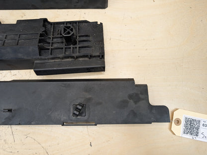 2012-2018 BMW 328i F30 Right Passenger Side Rocker Panel Brackets SET 8507422