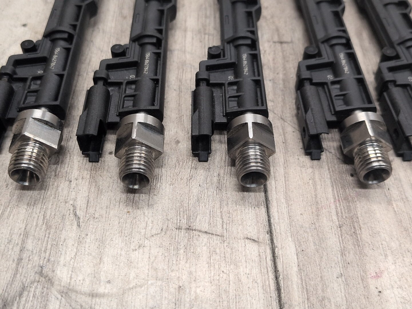 2014 - 2018 BMW X5 F85 Engine Motor Fuel Injector SET 8627842 S63B44T2