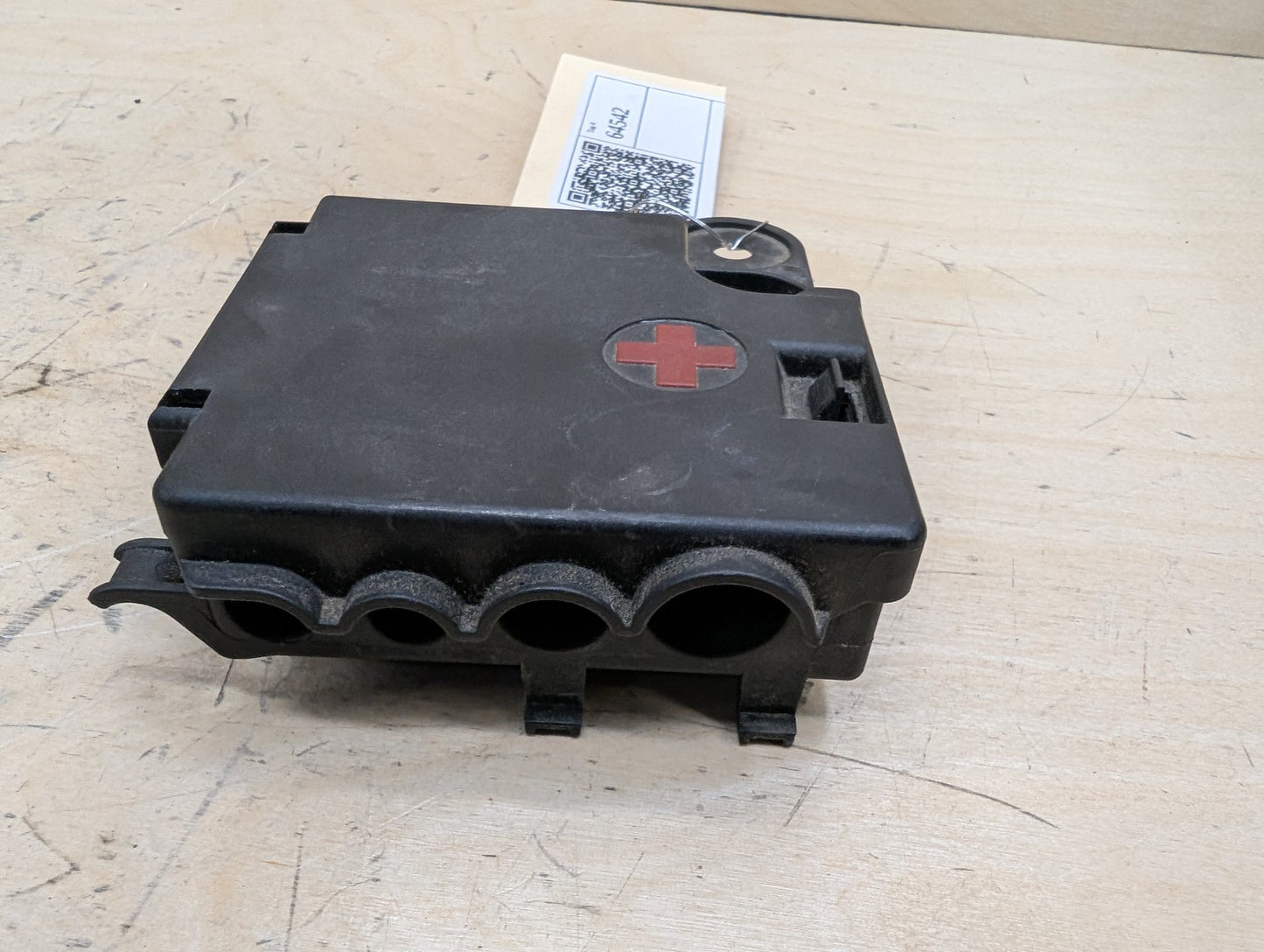 2011-2017 Audi RS5 8T Rear Battery B+ Terminal Junction Point Relay Fuse Box 8K0937517B