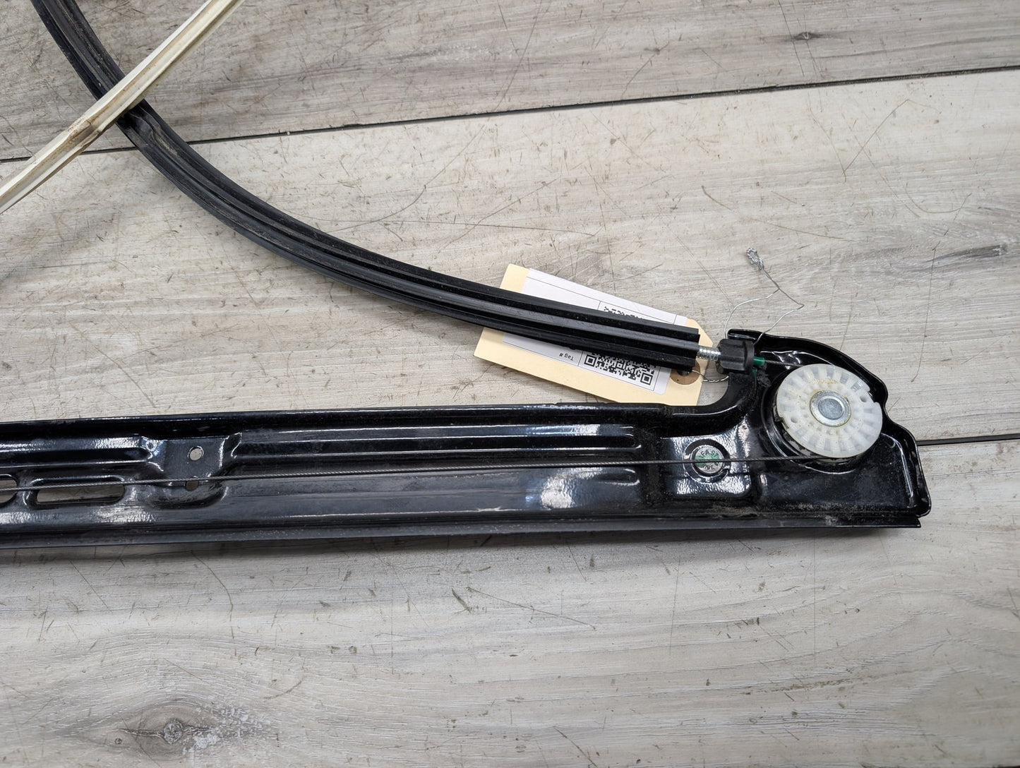 2011 - 2017 BMW X3 F25 Front Left Driver Door Window Glass Regulator w/ Motor 7205851 N20B20A