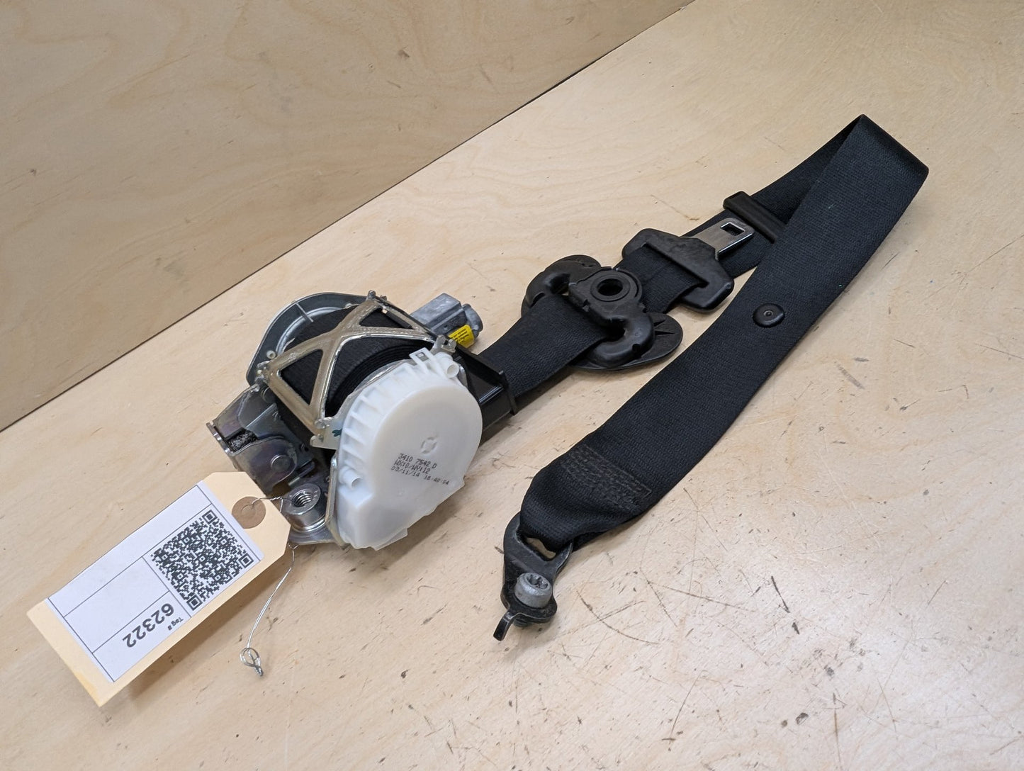 12-20 OEM BMW F30 F36 F80 M3 Front Left Driver Side Seatbelt Retractor Black