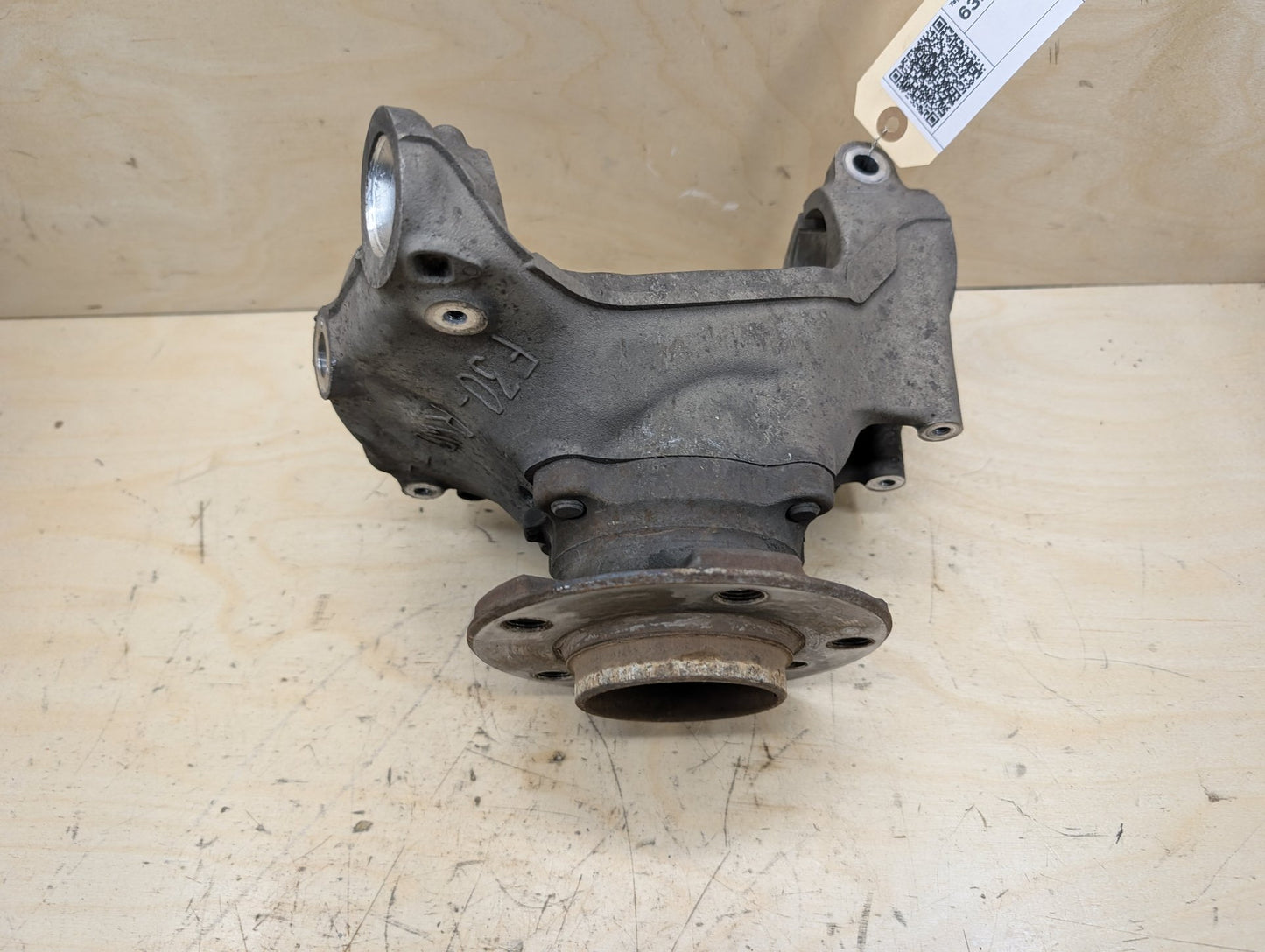 2012-2018 BMW 328i F30 Front Left Driver Spindle Knuckle w/ Bearing 6792287