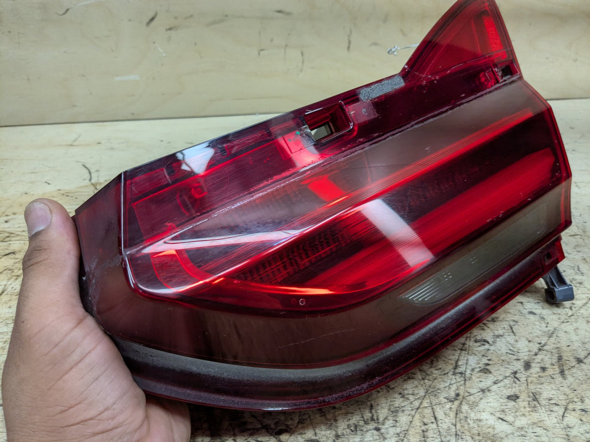 16-19 OEM BMW G11 G12 740 750 Rear Right Passenger Trunk Inner Stop Tail Light