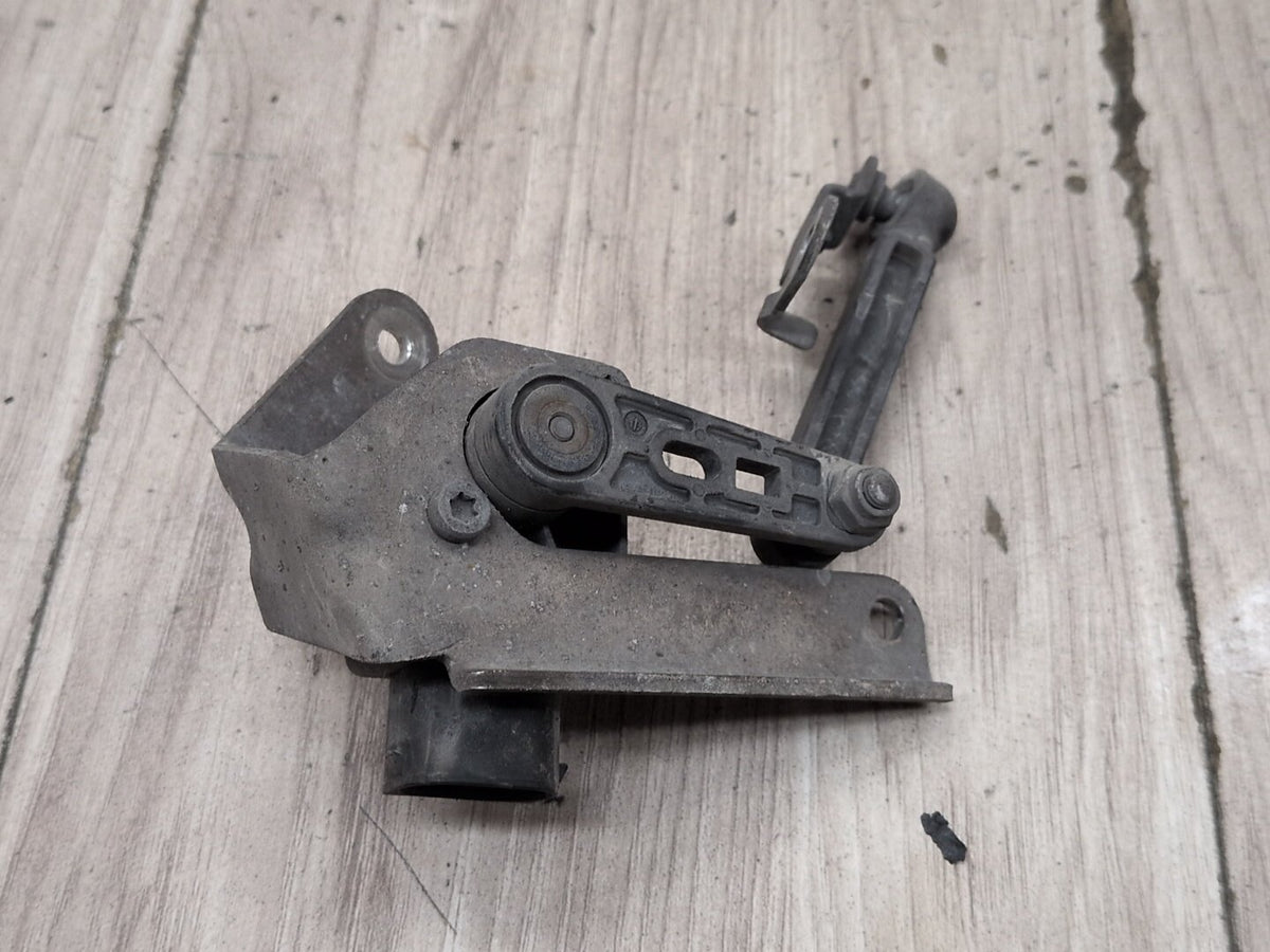 2017-2023 BMW M550i G30 Suspension Height Level Sensor 2959574 OEM