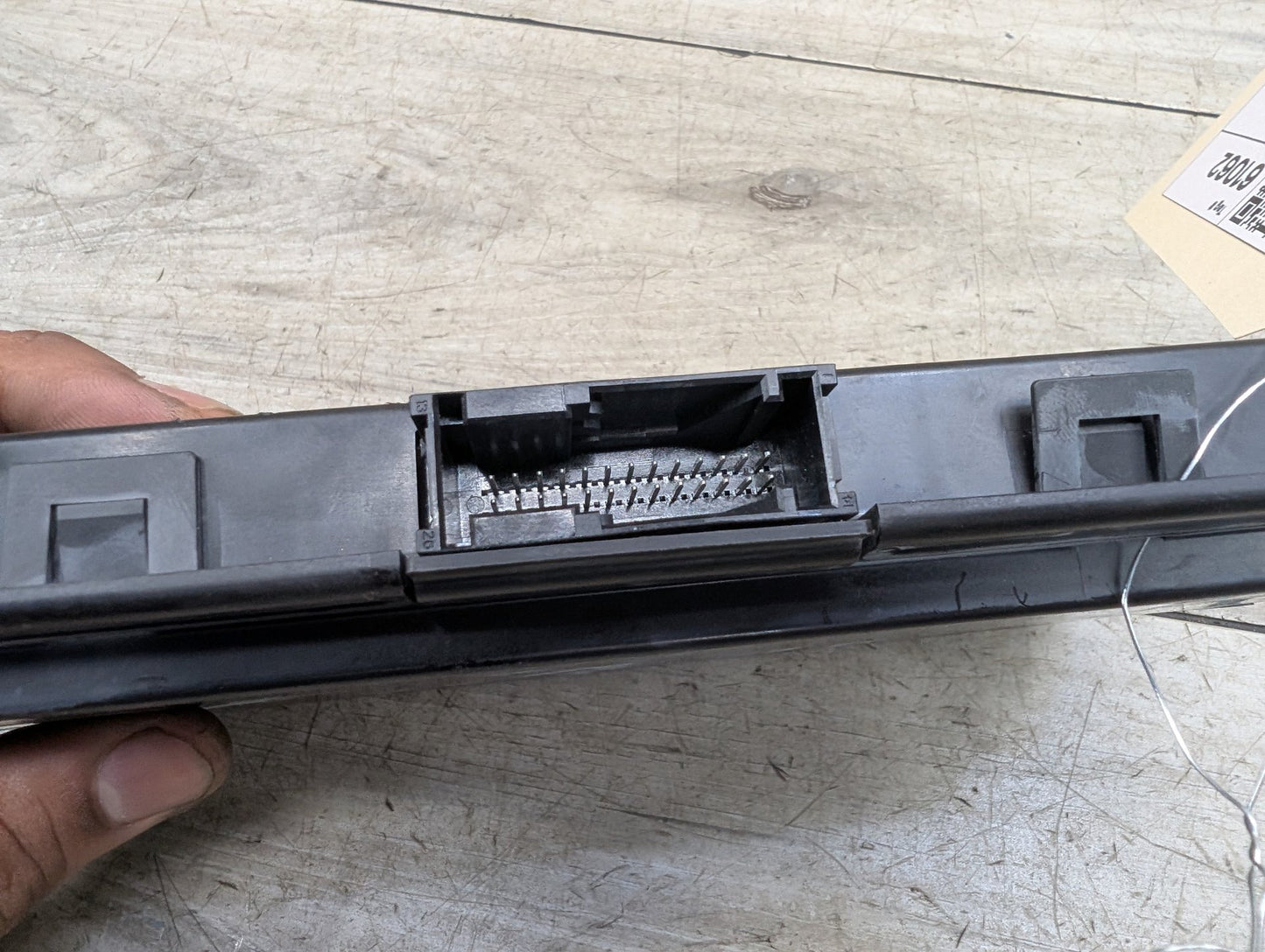 07-13 OEM BMW E84 E89 E90 E92 E93 X1 AHL FRM 3R Footwell Light Control Module
