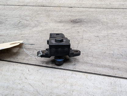 2014 - 2019 BMW 340 F34 Fuel Tank Ventilation Breather Valve 8617097 B58B30M0