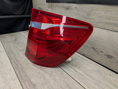 2011 - 2017 BMW X3 F25 Rear Right Passenger Outer Tail Light 7220242 N55B30M0