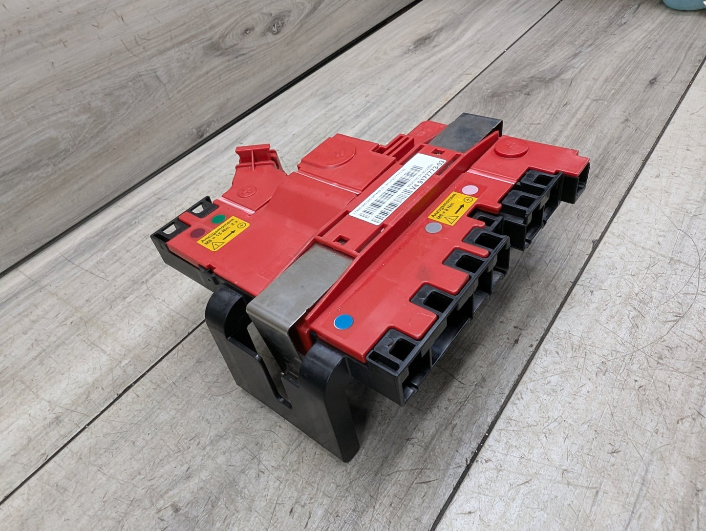 2011-2016 BMW 535i F10 Rear Battery B+ Terminal Junction Point Relay Fuse Box 9177773
