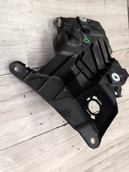 OEM BMW F15 F16 F85 X5 X6 Front Right Passenger Fender Mount Support Brackets
