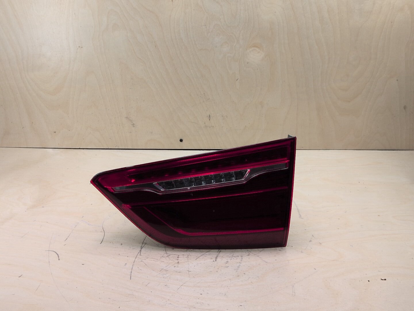 15-19 OEM BMW F16 F86 X6 X6M Rear Right Passenger Inner Liftgate Stop Tail Light