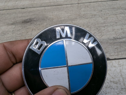 OEM BMW E85 F06 F10 F12 F13 Hood Trunk Emblem Badge Symbol Logo D=82 MM 7057794