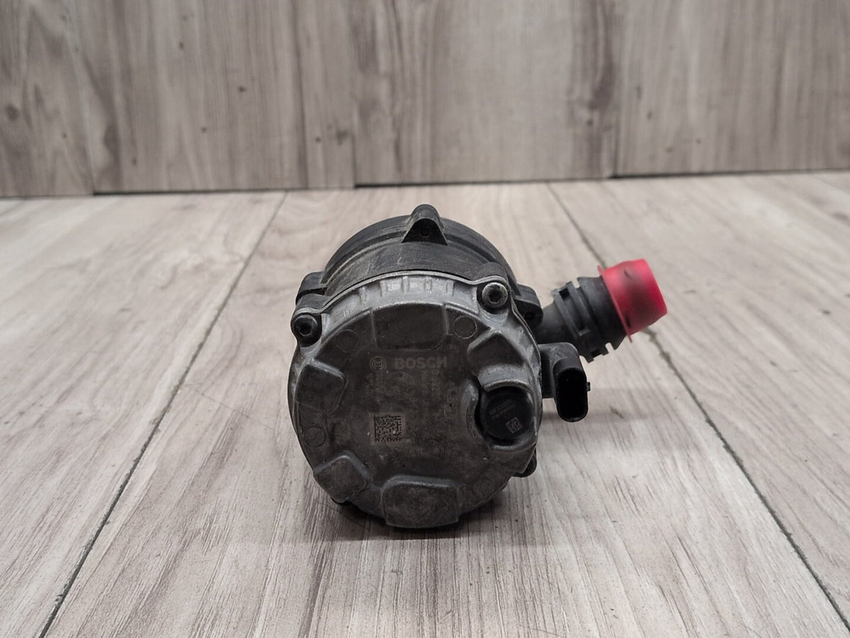 16-24 OEM BMW F90 G11 G12 G30 M5 Engine Electric Auxiliary Water Coolant Pump